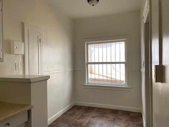 2nd image of 517 S Rampart Blvd #108