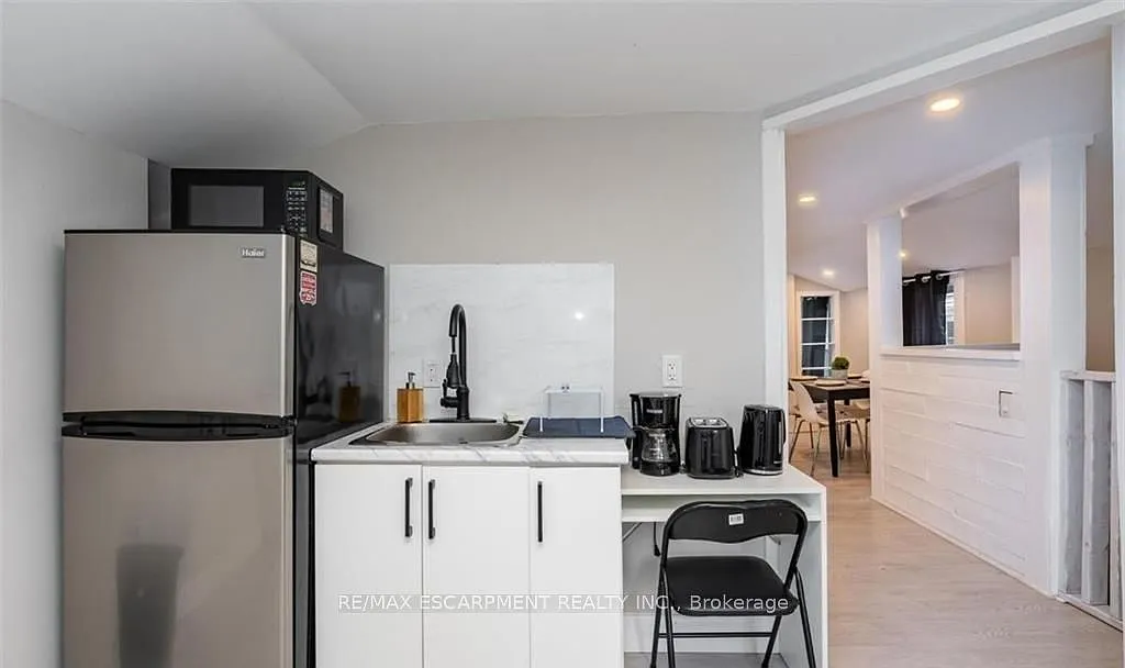 1 bed, $1,295 — Photo 3