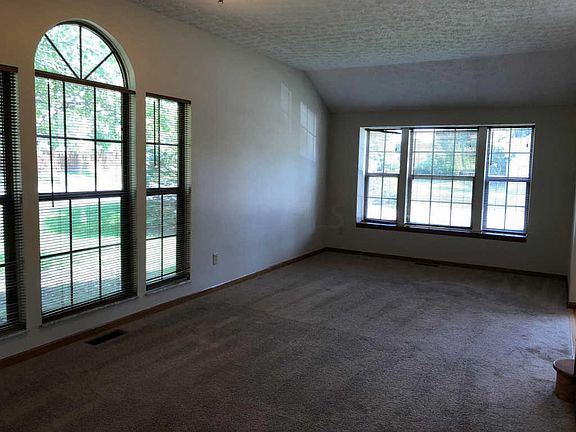 5th image of 8673 Copperview Dr