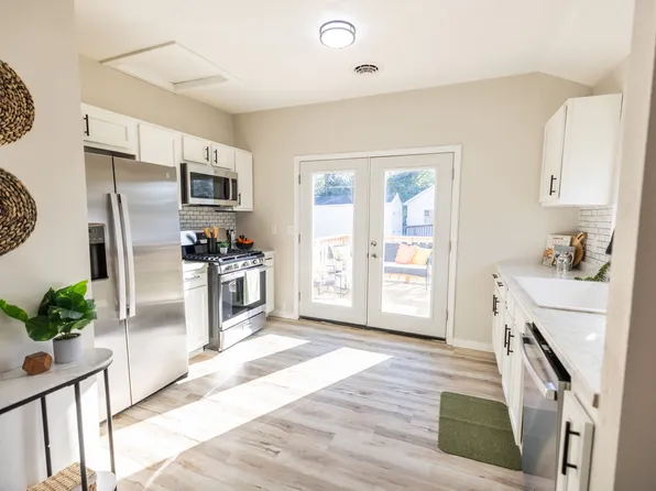 2410 Central Ave, Anderson, IN 46016