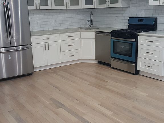 4th image of 10328 177th St