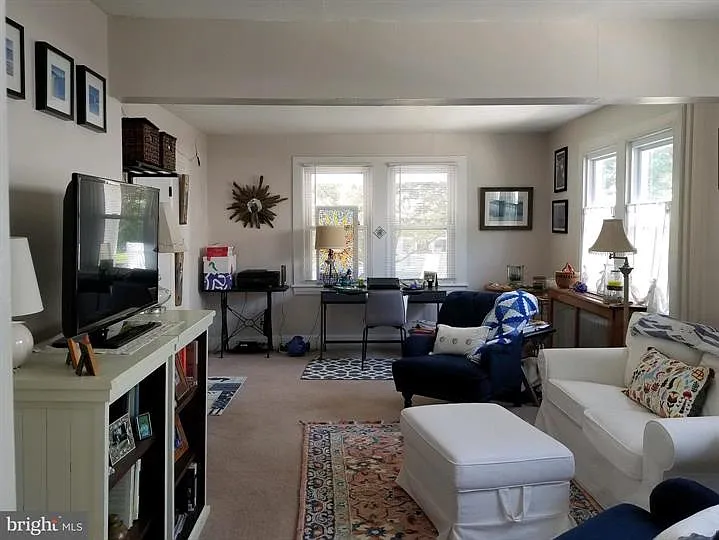 1 bed, 800 sqft, $1,895 — Photo 2