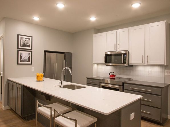 1300 Melrose Ave APT 312