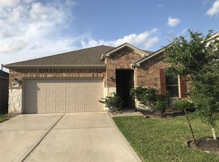 902 Messina Ln, Rosenberg, TX 77469