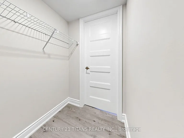 270 Forestwalk St #LOWER — Photo 24
