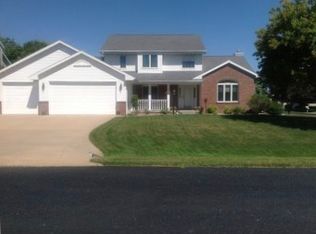 3036 Sun Valley Ct, Appleton, WI 54911