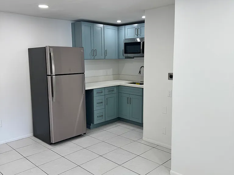 1088 Kahili St — Photo 3