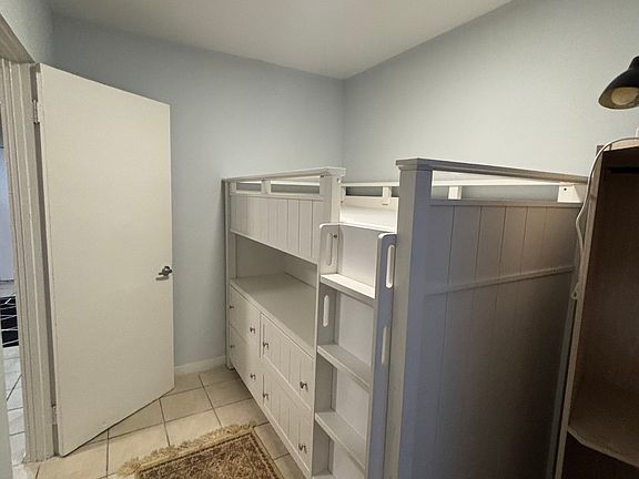4th image of 3408 Chapman St #5