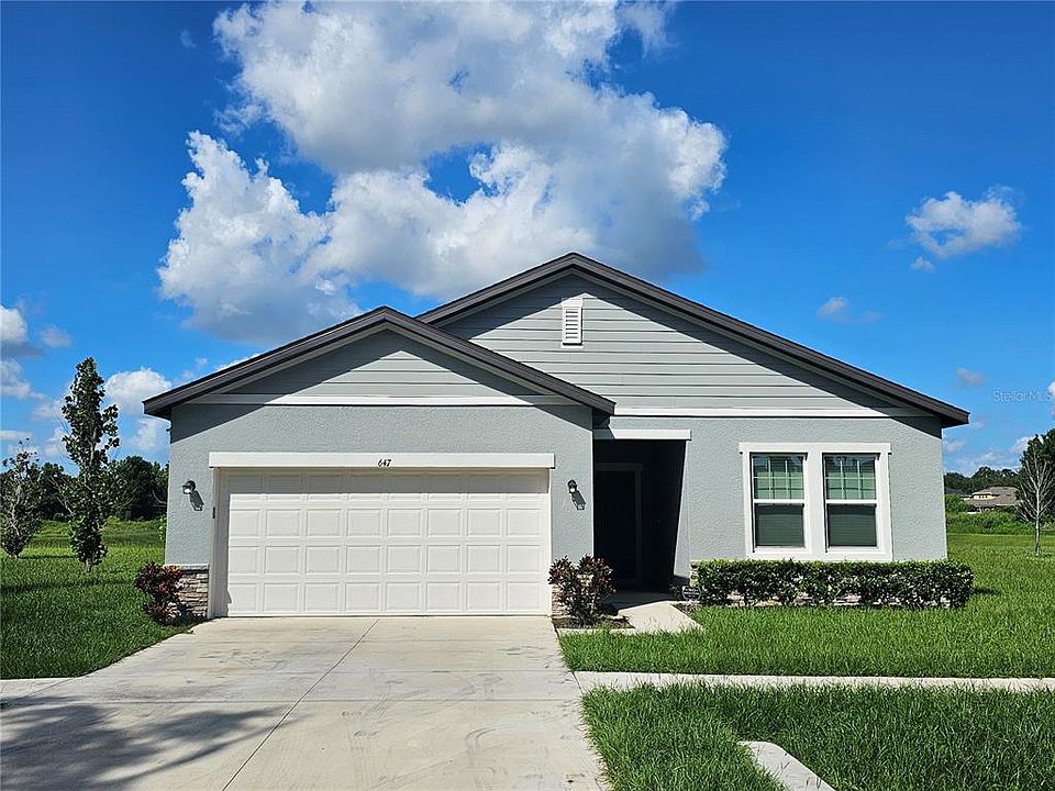 1st image of 647 Garden Oaks Sq