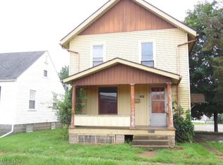 1301 Orange St, Coshocton, OH 43812