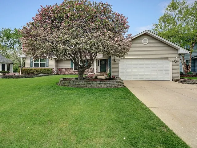 204 Jake Ln photo 1