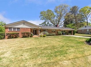 2037 Pine Tree Trl, Gainesville, GA 30501