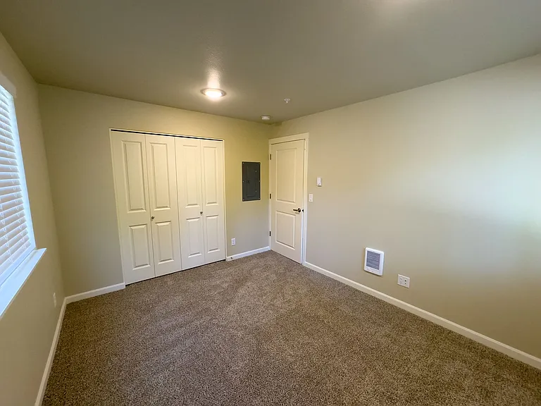 Harmona Heights Apartments — Photo 18