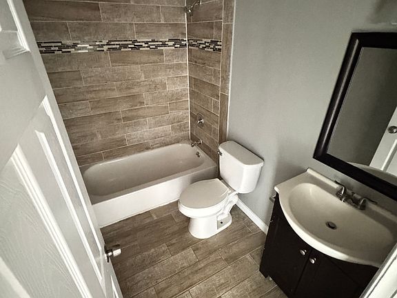 5th image of 30 Coleman St #30F