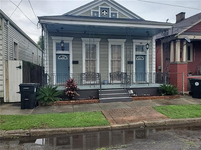 1st image of 2817 Dumaine St