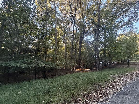 5th image of 244 Crestview Dr S