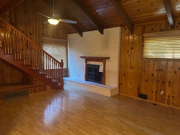 4th image of 1414 Helen St