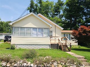 514 E Braxton St, Paoli, IN 47454