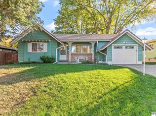 4659 Spring St, Omaha, NE 68106