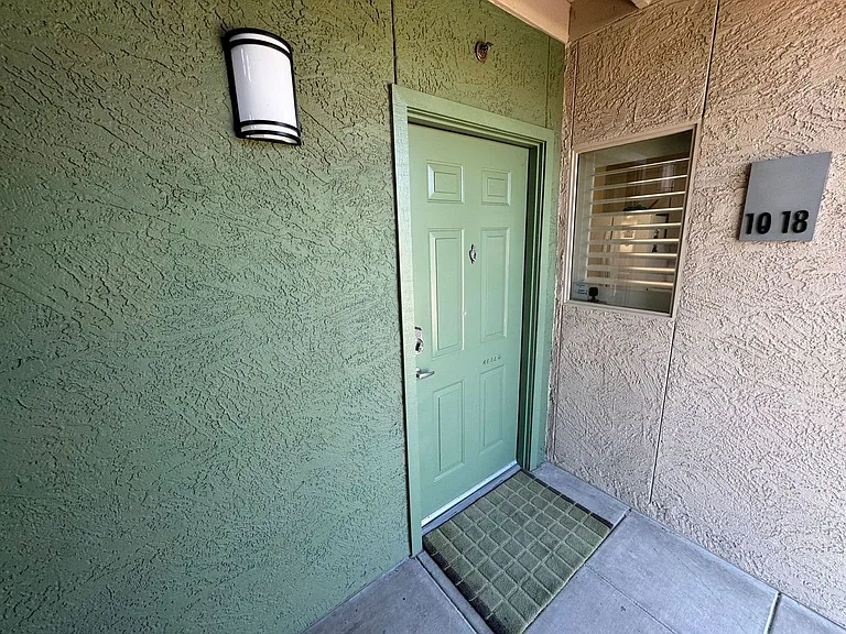 1295 N Ash St #1018 — Photo 1