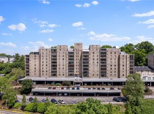 2160 Greentree Rd APT 306W, Pittsburgh, PA 15220