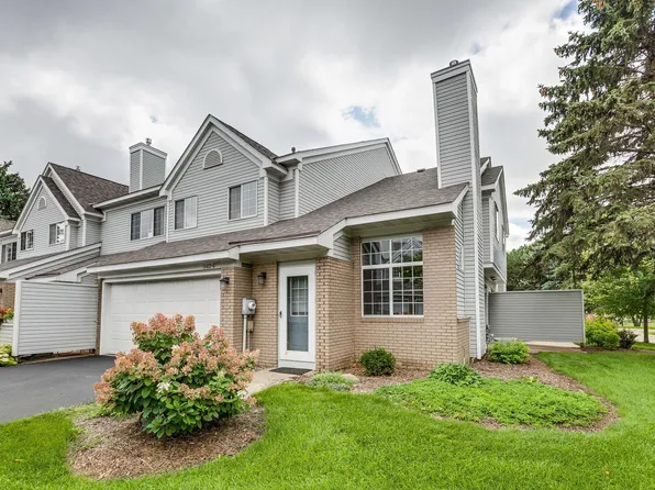 542 Lovell Ave APT 4, Roseville, MN 55113