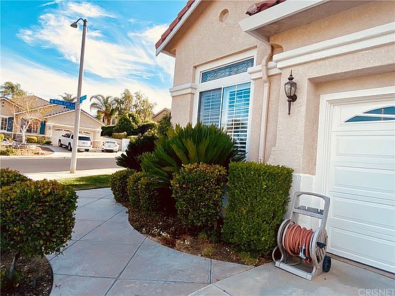 3rd image of 28405 Rock Canyon Dr