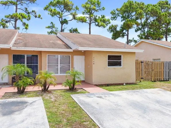 3740 Mil Lake Circle, Greenacres, FL 33463