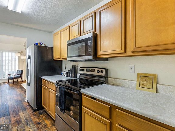 3rd image of 565 Carlton Pointe Dr #57