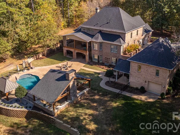 1427 Merrimont Ave, Kings Mountain, NC 28086