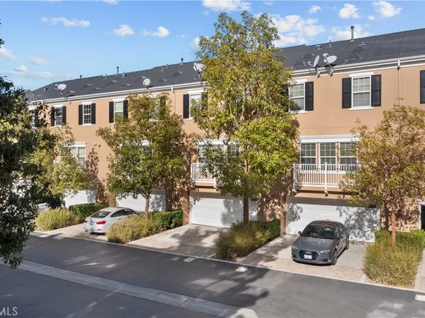 24002 Bridgeport Ln Unit 56, Santa Clarita, CA 91355