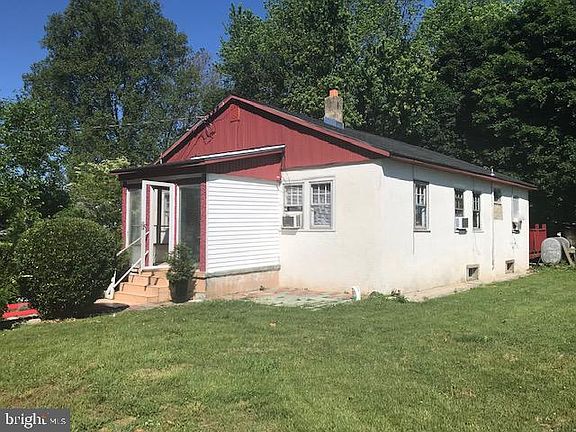2nd image of 6 Hillcrest Ave