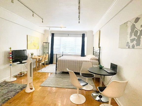 3rd image of 240 E 46th St APT 7