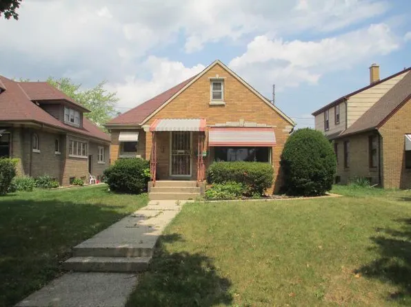 2818 West Roosevelt DRIVE, Milwaukee, WI 53216