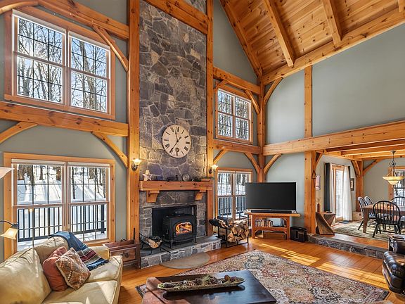 3rd image of 26 Spring Hill Road