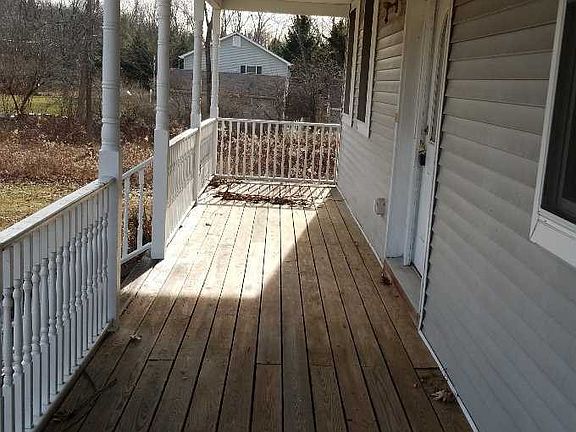 5th image of 776 Orchard Dr