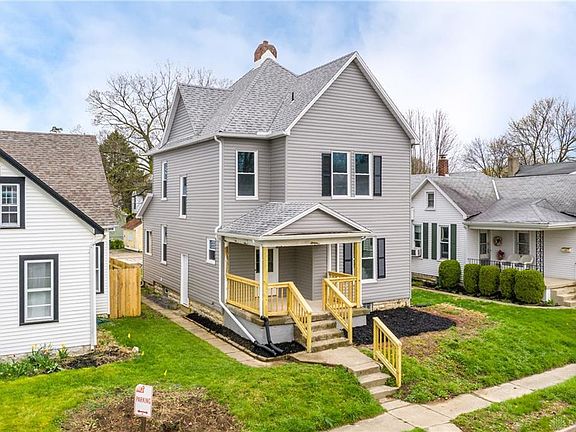 3rd image of 1417 Holly Ave