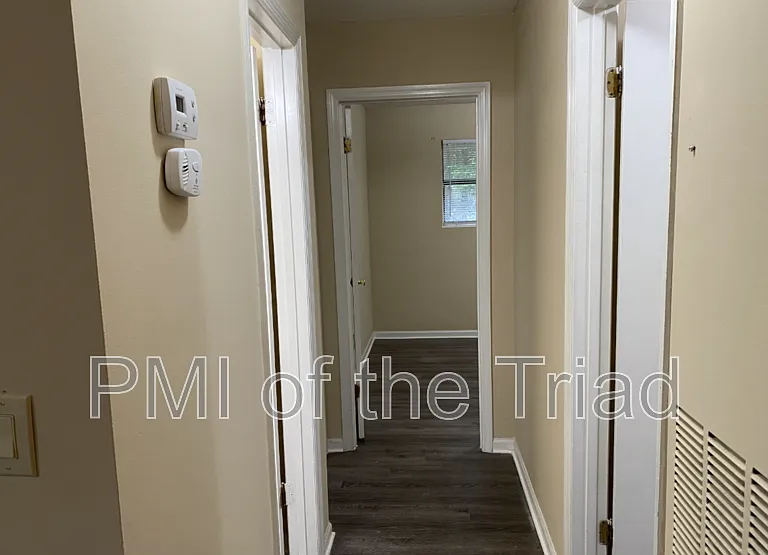 1500 Oakshire Ct #C — Photo 4