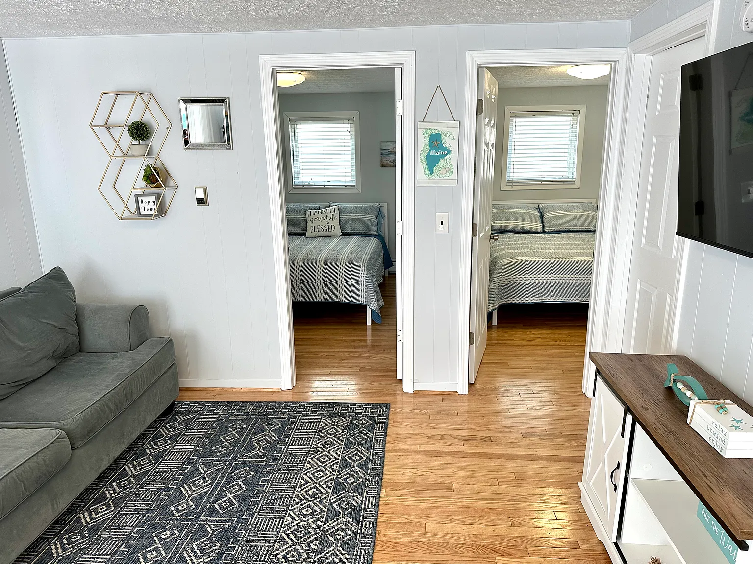 70 E Grand Ave — Photo 3
