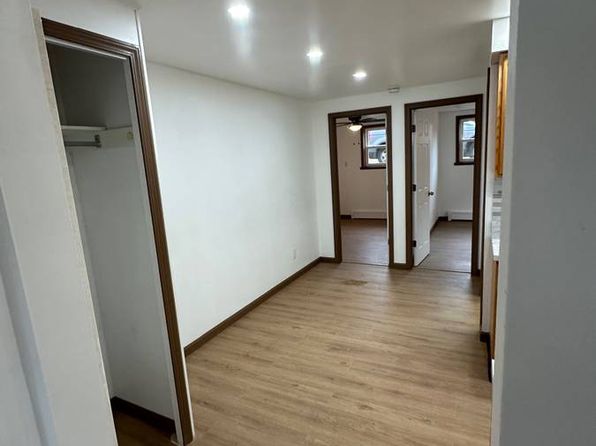 292 Rumbold Ave APT 2