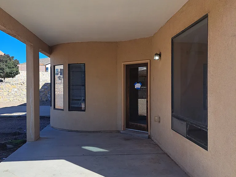 3034 Rio Arriza Loop — Photo 13