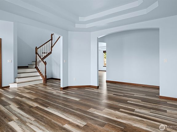 4th image of 1033 Lyle Ridge Circle