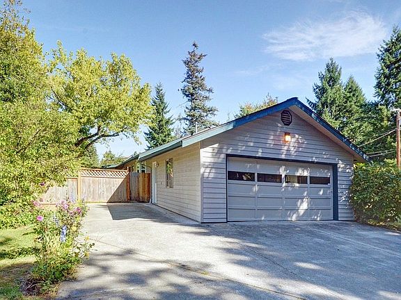 4th image of 2045 173rd Ave NE