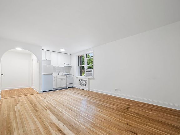 4th image of 5645 Netherland Ave APT 2F