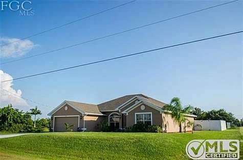 2nd image of 418 NW 18th Ter