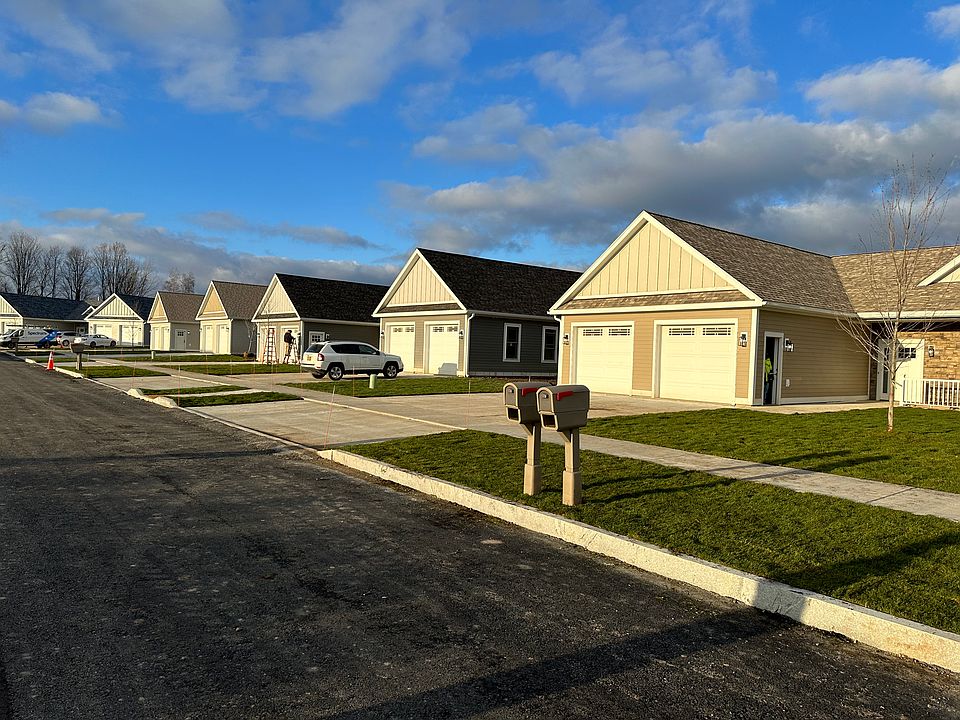 1st image of 293 Liam Ln