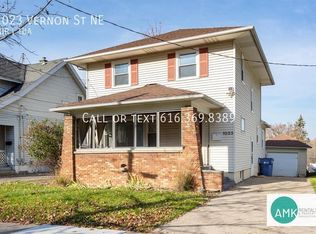 1023 Vernon St NE, Grand Rapids, MI 49503