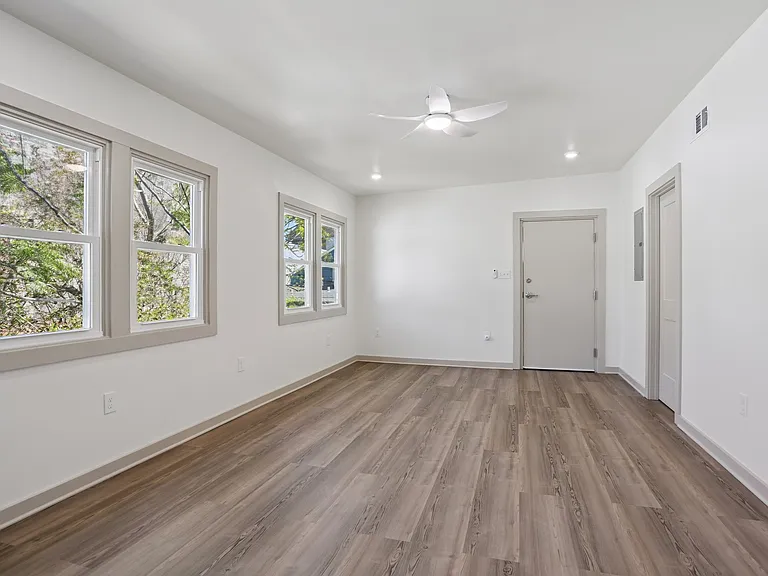 720 Spain St #2B — Photo 11