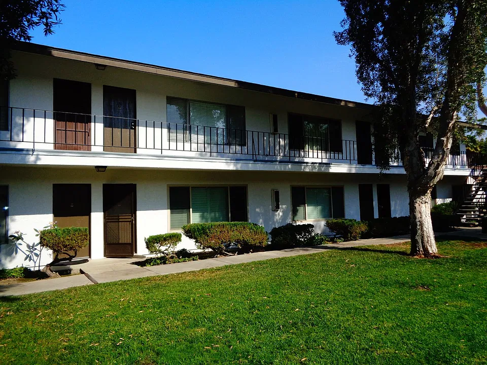 1330 W Lambert Rd #130