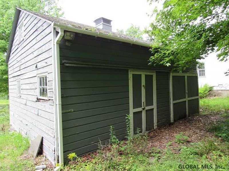 3rd image of 71 PALMER Road